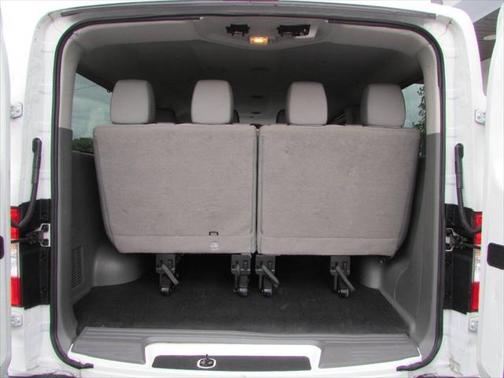 2017 Nissan NV Passenger NV3500 HD S V6