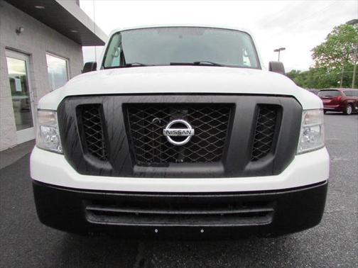 2017 Nissan NV Passenger NV3500 HD S V6