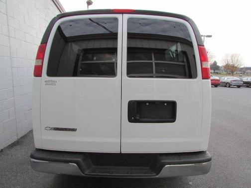 2017 Chevrolet Express 3500 LT