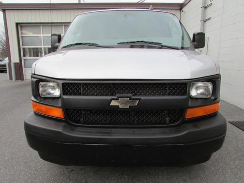 2017 Chevrolet Express 2500 LS