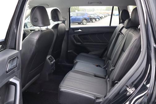 Black 2022 Volkswagen Tiguan 2.0T SE 4MOTION