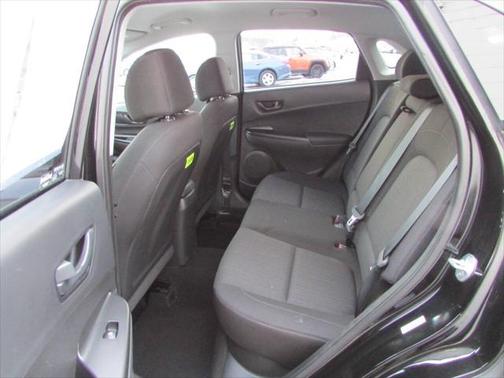 2022 Hyundai KONA SEL AWD 4dr Crossover