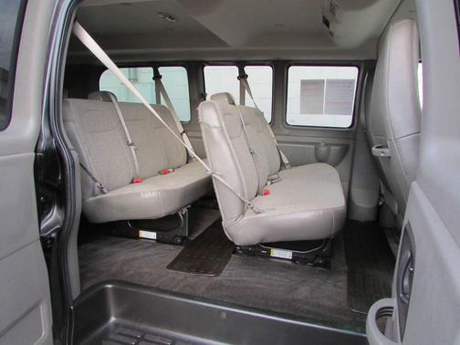 2016 Chevrolet Express 2500 LS