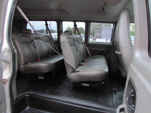 2016 Chevrolet Express 2500 LS