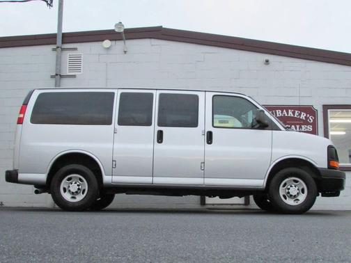 2016 Chevrolet Express 2500 LS