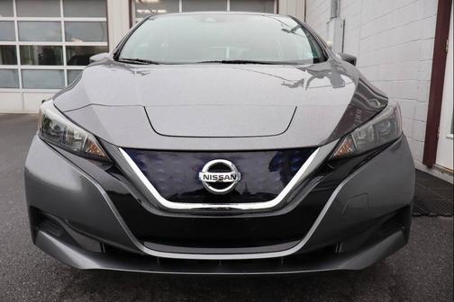 Gun Metallic 2022 Nissan Leaf S 40 kWh