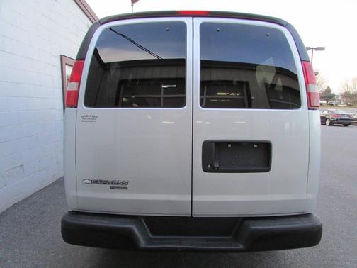 2016 Chevrolet Express 2500 LS