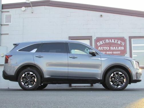 2024 Kia Sorento S