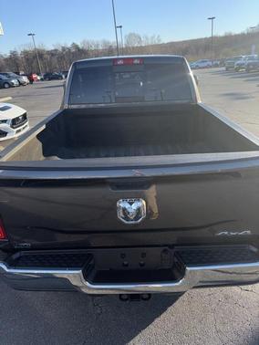 2020 RAM 2500 Tradesman Crew Cab 4X4 6'4' Box