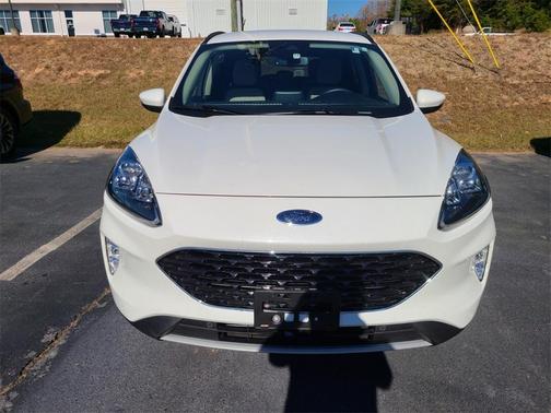Photo 2 of 3 of 2020 Ford Escape Titanium