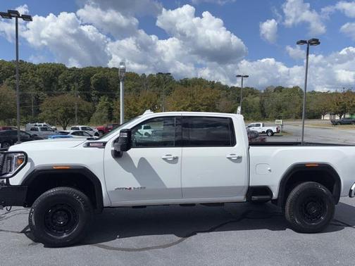2023 GMC Sierra 2500 AT4