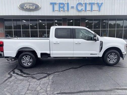 2026 Ford F-350 Lariat