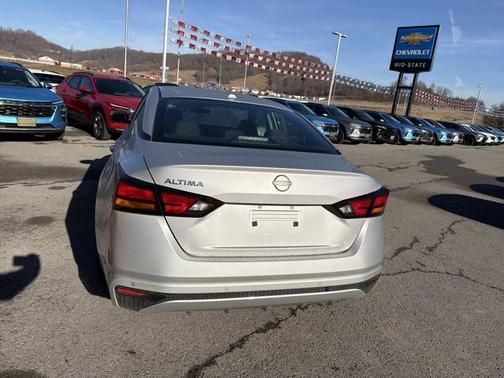 2025 Nissan Altima SV