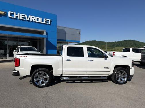 Iridescent Pearl Tricoat 2018 Chevrolet Silverado 1500 High Country