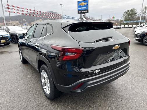 2024 Chevrolet Trax LS