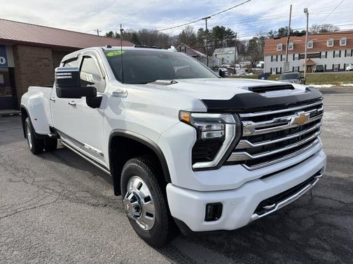 2025 Chevrolet Silverado 3500 High Country
