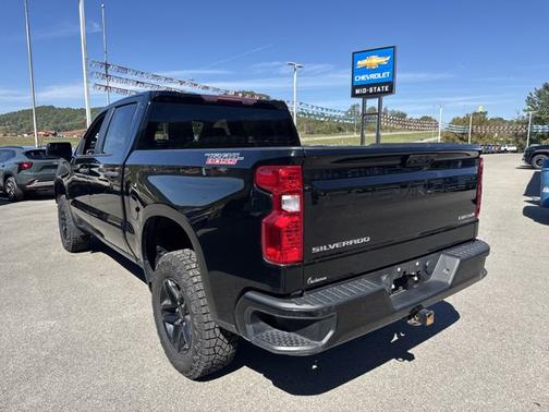 2022 Chevrolet Silverado 1500 Custom Trail Boss