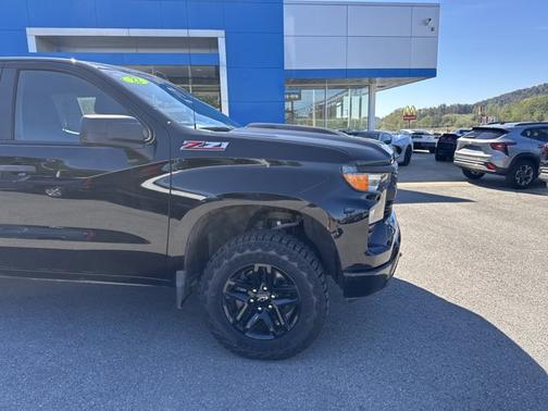 2022 Chevrolet Silverado 1500 Custom Trail Boss