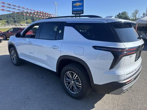 2026 Chevrolet Traverse AWD LT