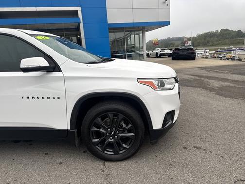 2021 Chevrolet Traverse RS