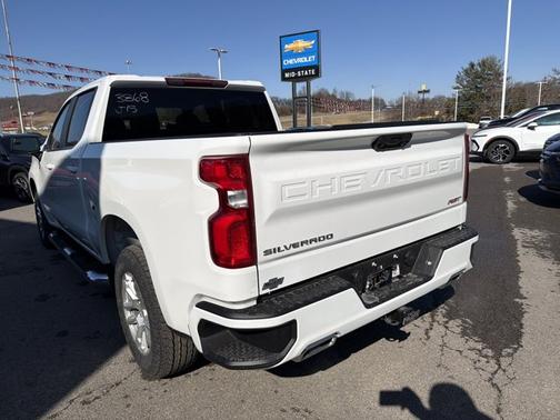 Summit White 2026 Chevrolet Silverado 1500 RST
