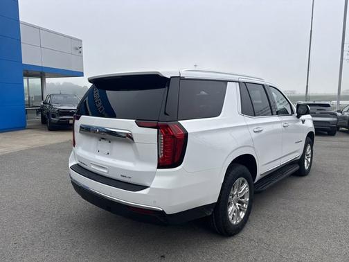 2024 GMC Yukon SLT