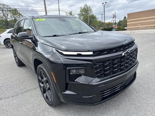 2025 Chevrolet Traverse AWD RS