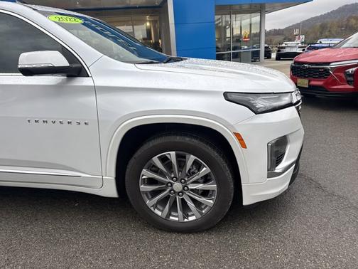 2022 Chevrolet Traverse Premier
