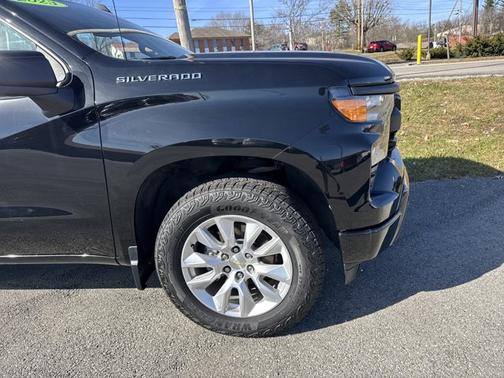 2023 Chevrolet Silverado 1500 Custom