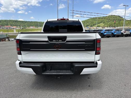 Glacier White 2025 Nissan Frontier PRO-4X