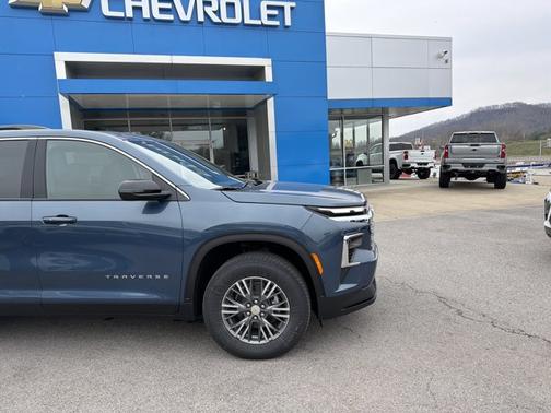 Lakeshore Blue Metallic 2026 Chevrolet Traverse AWD LT