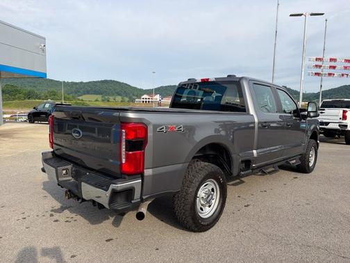 CARBONIZED GRAY 2023 Ford F-250 XL