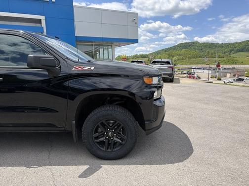 Black 2022 Chevrolet Silverado 1500 Limited Custom Trail Boss