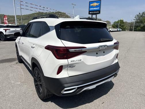 2022 Kia Seltos Nightfall