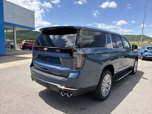 Lakeshore Blue Metallic 2026 Chevrolet Suburban Premier