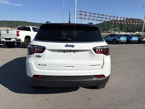 Bright White Clearcoat 2025 Jeep Compass Limited