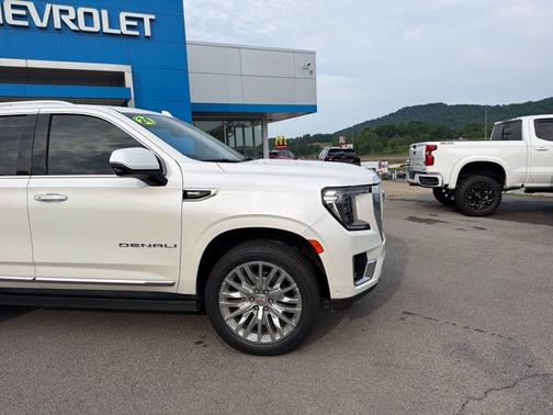White Frost Tricoat 2024 GMC Yukon Denali