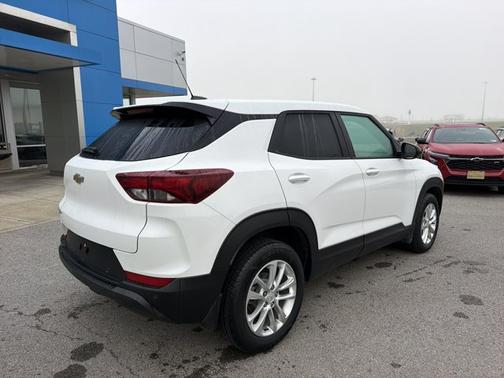 Summit White 2024 Chevrolet Trailblazer LS