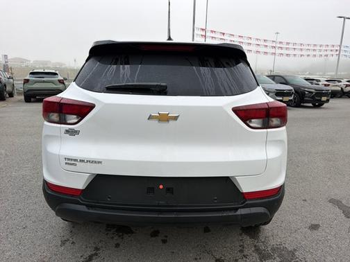 Summit White 2024 Chevrolet Trailblazer LS