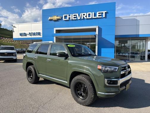 Army Green 2022 Toyota 4Runner Limited