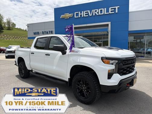 Summit White 2023 Chevrolet Silverado 1500 Custom Trail Boss