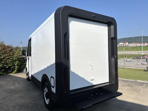 2025 Chevrolet BrightDrop 400 