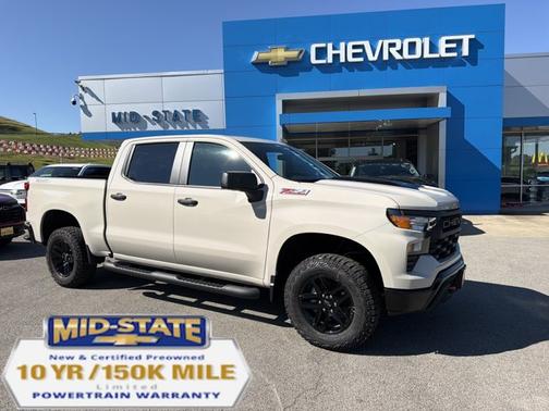 White Sands 2026 Chevrolet Silverado 1500 Custom Trail Boss