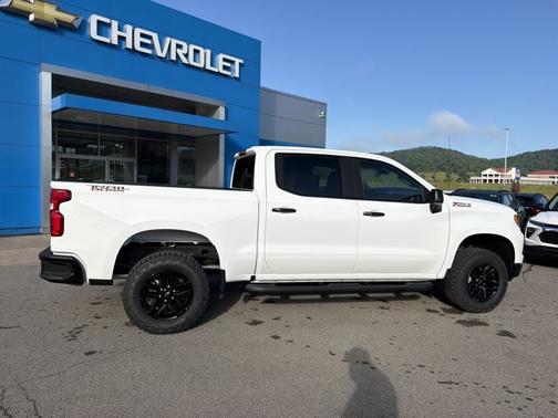 Summit White 2026 Chevrolet Silverado 1500 LT Trail Boss