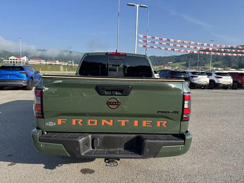 2023 Nissan Frontier PRO-4X