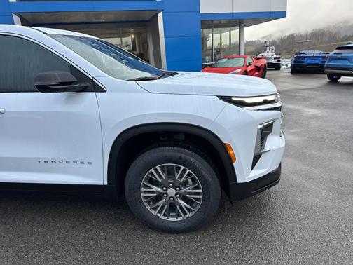 2026 Chevrolet Traverse AWD LT