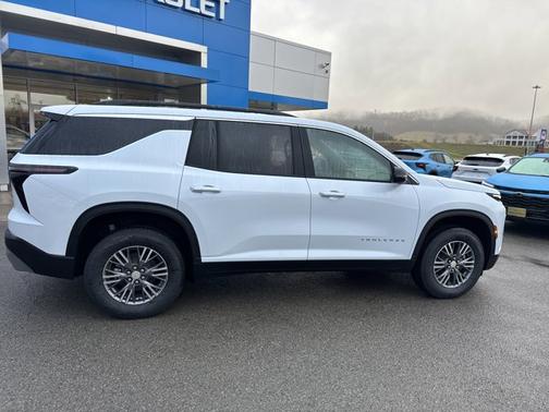 2026 Chevrolet Traverse AWD LT