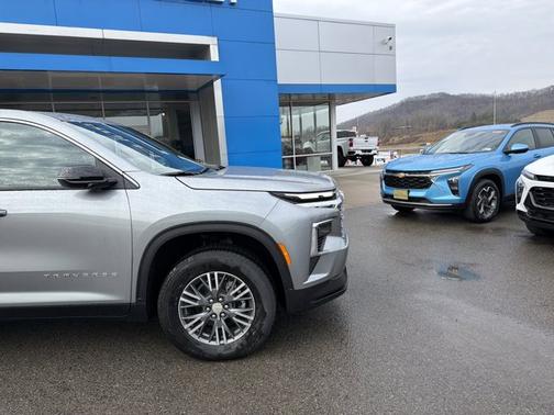 2026 Chevrolet Traverse AWD LT