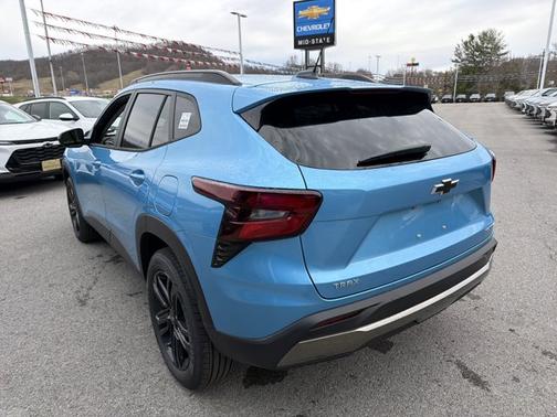 Marina Blue Metallic 2026 Chevrolet Trax ACTIV