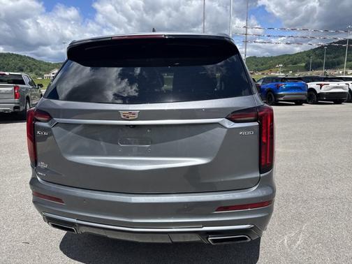 2022 Cadillac XT6 Premium Luxury